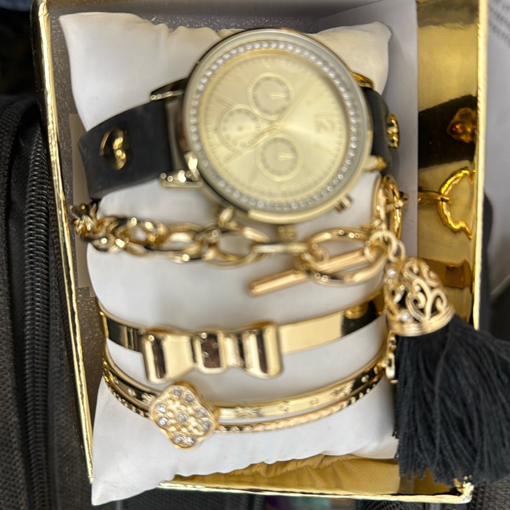 New gold plated black leather 4 piece watch set